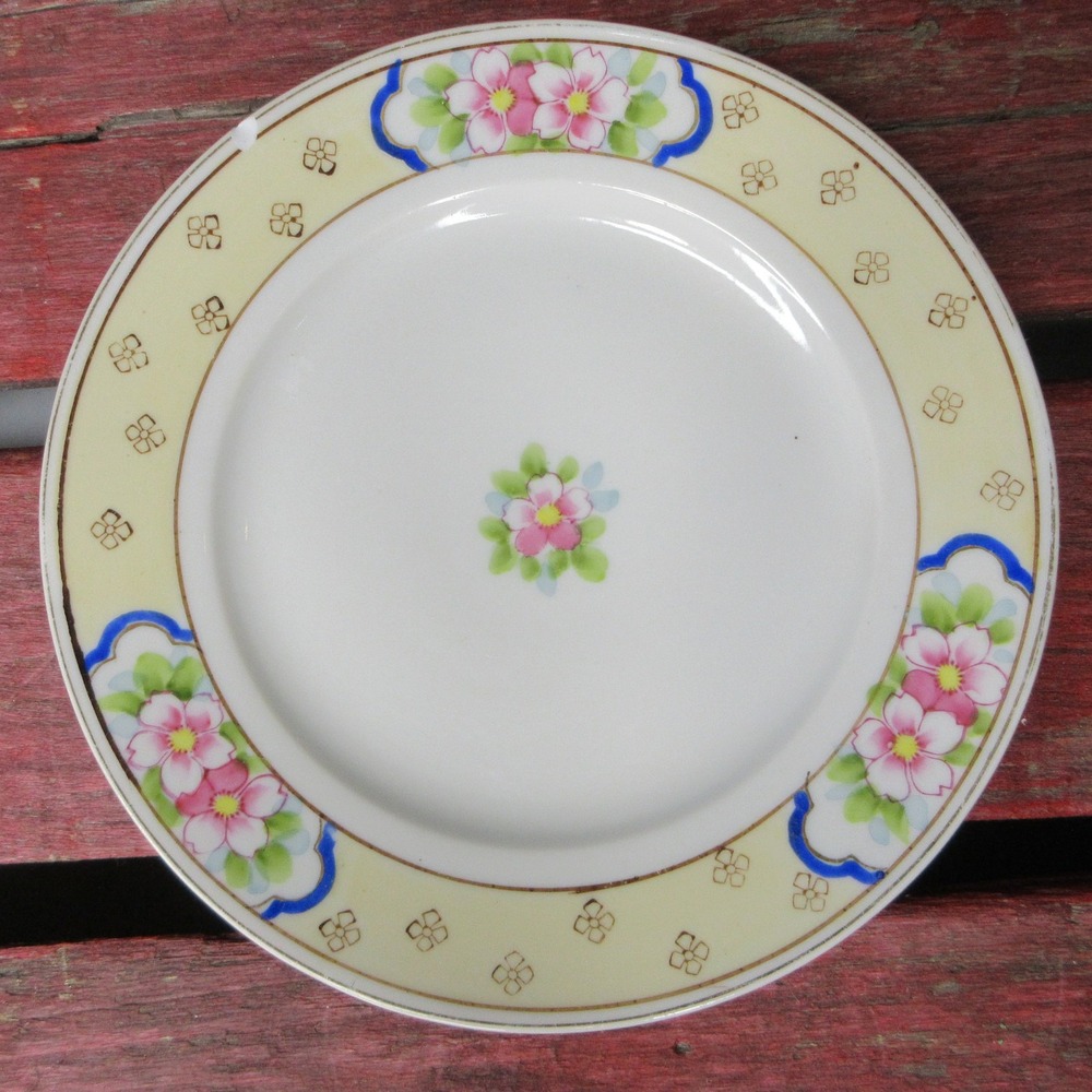 Vintage Hand Painted Floral Dinner Plates Set of 4 Made in Japan Gold Trim